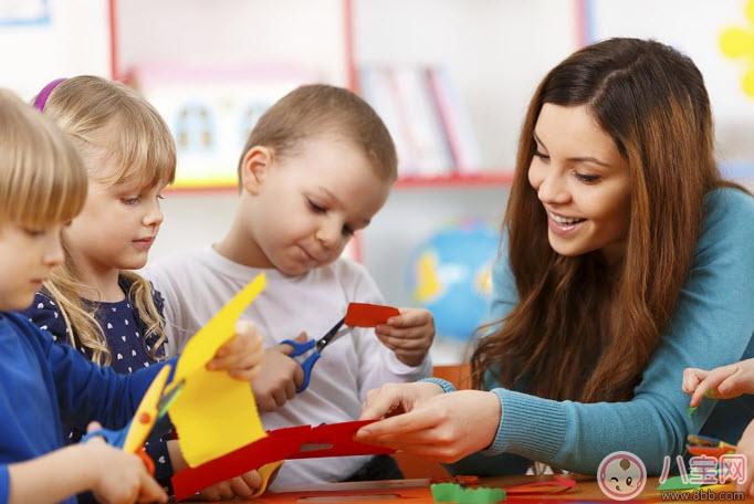 怎么让孩子适应幼儿园 帮助孩子适应幼儿园的方法有哪些